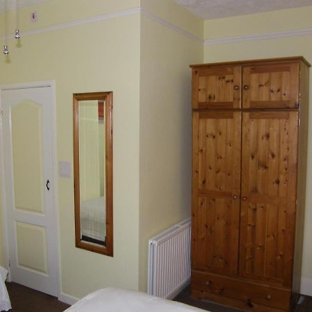 Kingswinford Guest House เพนตัน ภายนอก รูปภาพ
