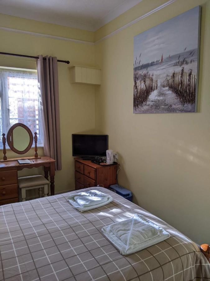 Kingswinford Guest House เพนตัน ภายนอก รูปภาพ