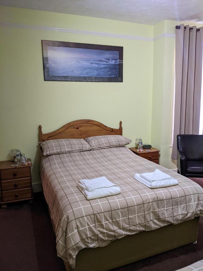 Kingswinford Guest House เพนตัน ภายนอก รูปภาพ