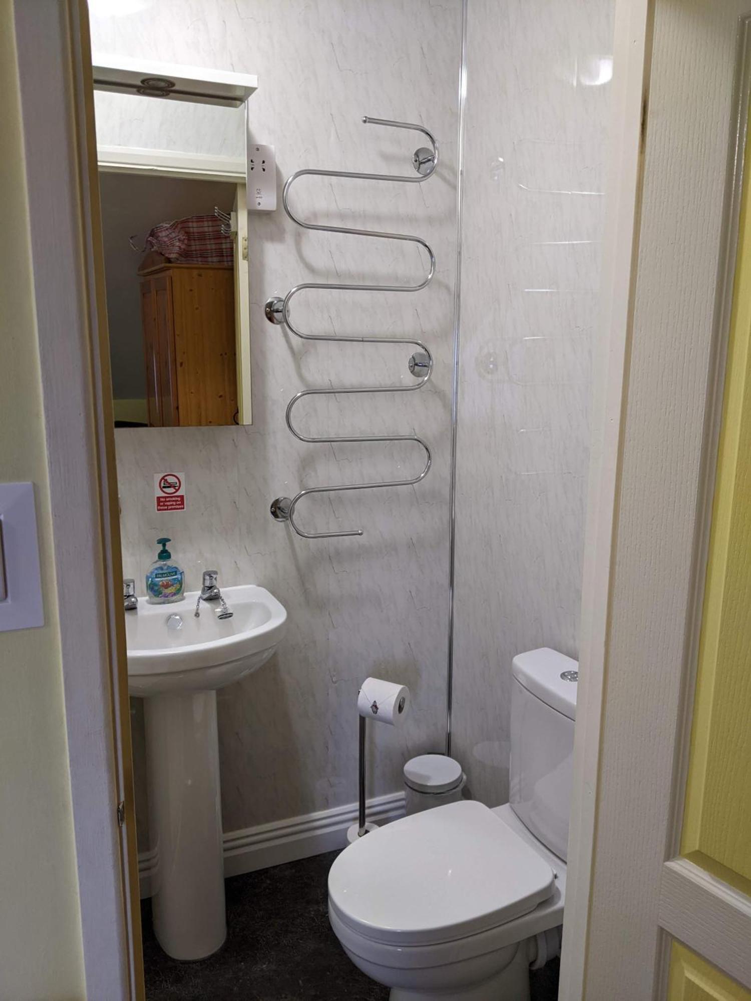Kingswinford Guest House เพนตัน ภายนอก รูปภาพ