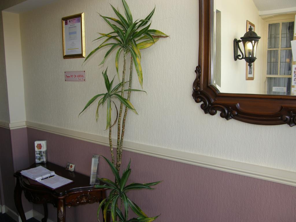 Kingswinford Guest House เพนตัน ภายนอก รูปภาพ